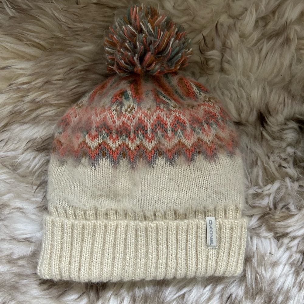 Dakine beanie